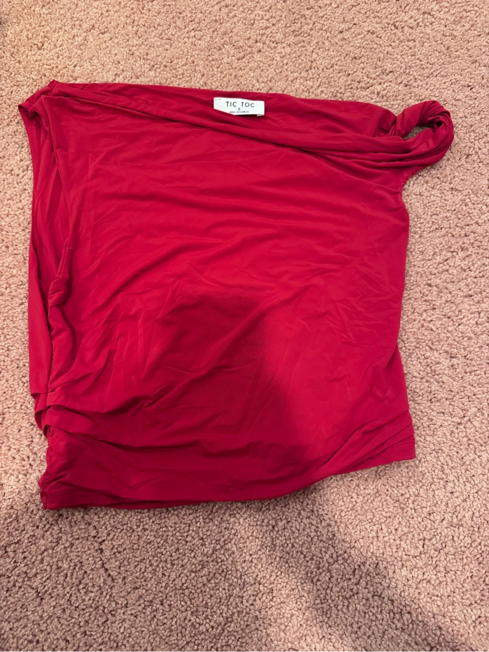 TIC TOC One-Shoulder Red Crop Top